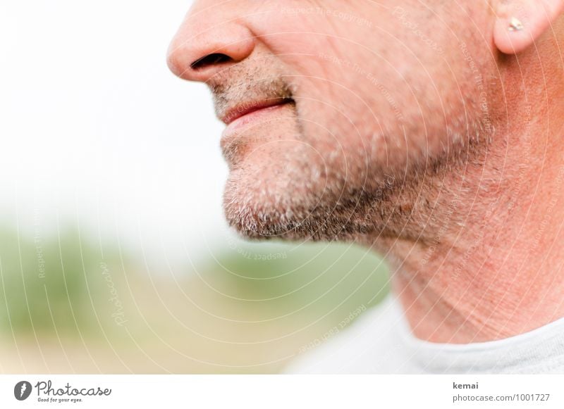 three-day beard Style Human being Masculine Man Adults Nose Mouth Ear lobe Chin 1 30 - 45 years 45 - 60 years Earring Facial hair Designer stubble Smiling