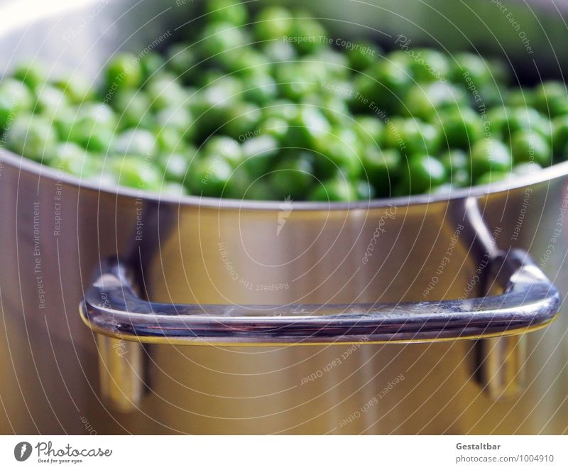 green pearls... Food Vegetable Peas Frozen Thaw Green Vitamin Vitamin-rich Healthy Side dish Nutrition Lunch Pot Cold Small Round Silver Numbers Pea soup