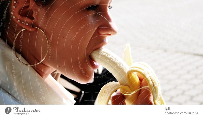associatively Woman Banana Nutrition Healthy Eating Meal Appetite Delicious Tasty Juicy Fresh Soft Voluminous Molt Opening Lips Silhouette Associative Summer