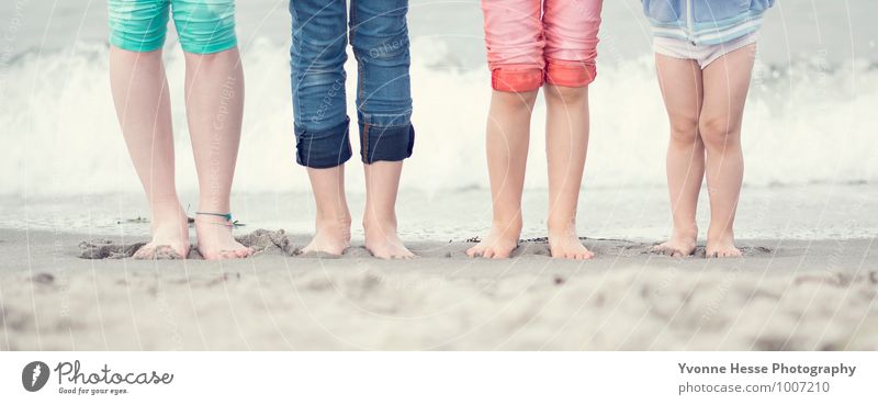 Feet in the sand Lifestyle Skin Playing Sun Child Girl Boy (child) Friendship Infancy 4 Human being 8 - 13 years Nature Sand Water Pants Jeans Discover To enjoy