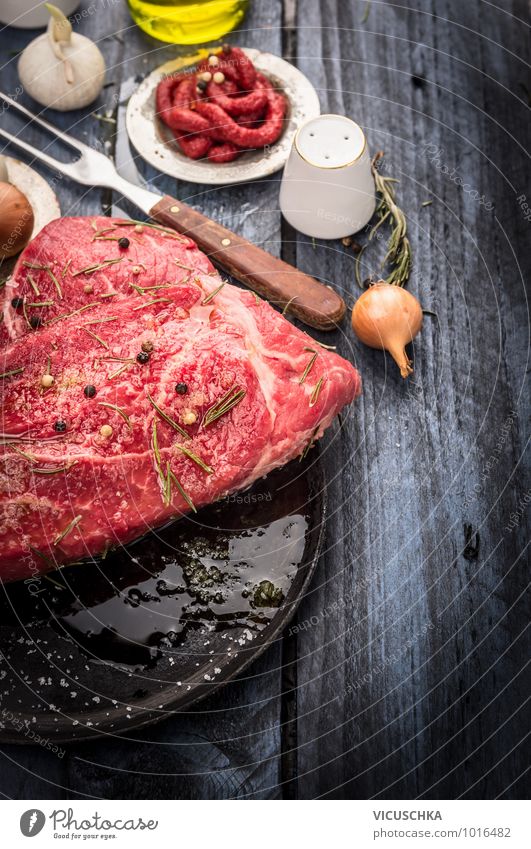 Raw beef in a black pan with spices and oil Banquet Style Design Healthy Eating Kitchen Restaurant Barbecue (apparatus) Background picture Meat Joint of beef