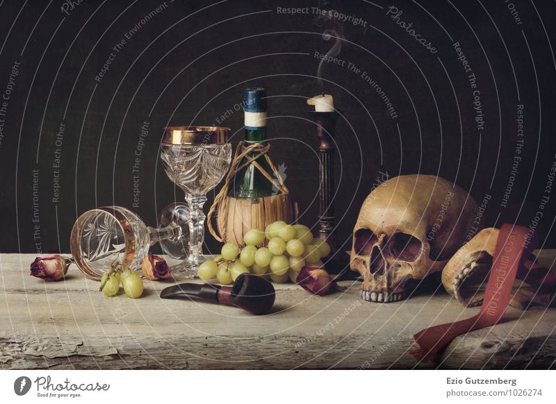 Vanitas witch Skull; Pipe, wine glass, wine and grape Food Fruit Alcoholic drinks Wine Smoking Life Halfpipe Human being Head 1 Art Work of art