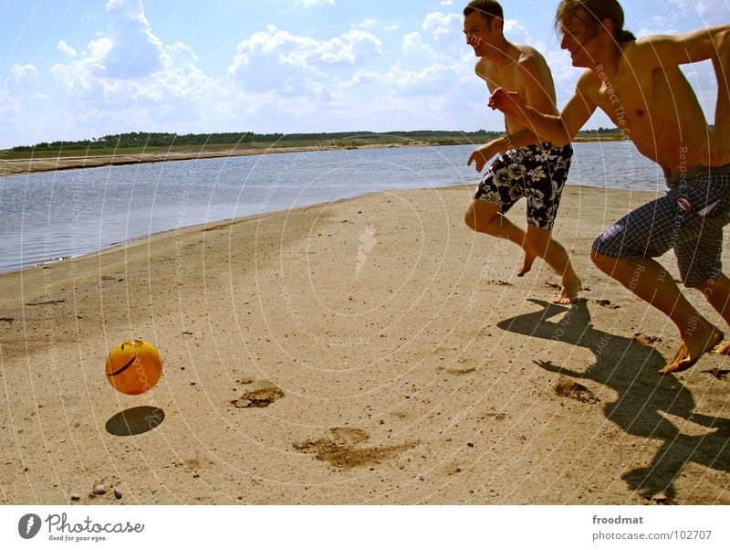 plastic ball Action Germany Summer Joy Beach Physics Hot Playing Smiley Ball sports Sports Light heartedness Alert Happiness Man Long-haired Clouds froodmat