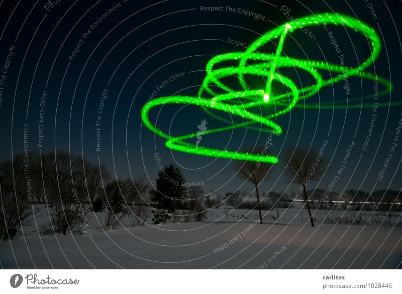 Martian twist worm Long exposure Winter Snow Night Light Movement Green Extraterrestrial Extraterrestrial being Landing