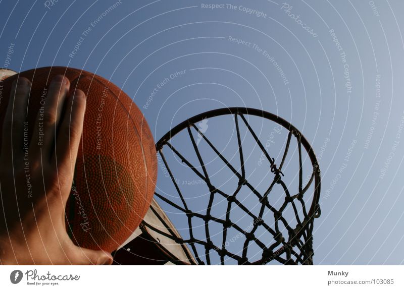 Clear the way! Hand Basket Basketball basket Red Broken Long Touch Strike Playing Exciting Jump Result Ball sports Munky darkening Sky Blue Net Shadow repair