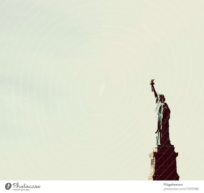 Say goodbye quietly servus Vacation & Travel Tourism Sightseeing City trip Tourist Attraction Landmark Monument Statue of Liberty Breathe Curiosity
