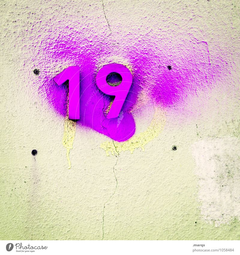 19 Style Wall (barrier) Wall (building) Dye Digits and numbers Simple Hip & trendy Violet Colour House number prime Colour photo Exterior shot Close-up