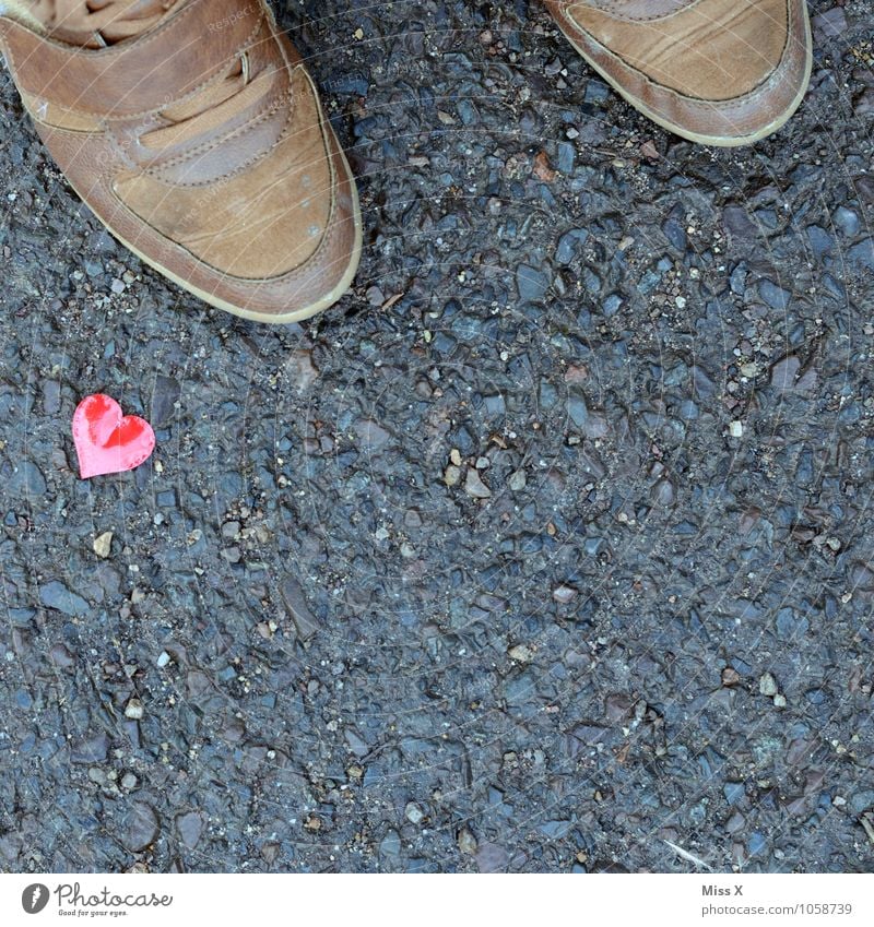 Happiness is on the street Flirt Valentine's Day Human being Legs Feet 1 Pedestrian Street Lanes & trails Footwear Kitsch Odds and ends Heart Emotions Moody