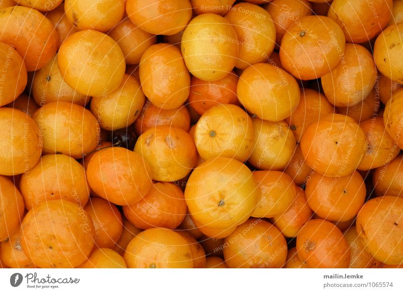 mandarins Exotic Fruit Tangerine Esthetic Exceptional Fragrance Firm Fresh Healthy Good Round Juicy Beautiful Multicoloured Orange Colour photo Exterior shot