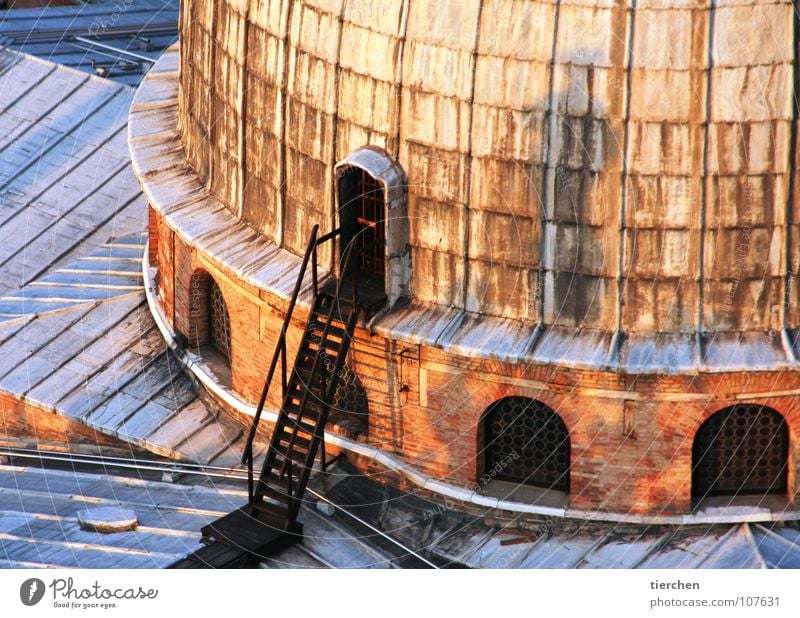 note entrance Italy Venice St. Marks Square Basilica San Marco Roof Domed roof Window Brick Iron Tin Round Entrance Fire ladder Emergency exit Cave