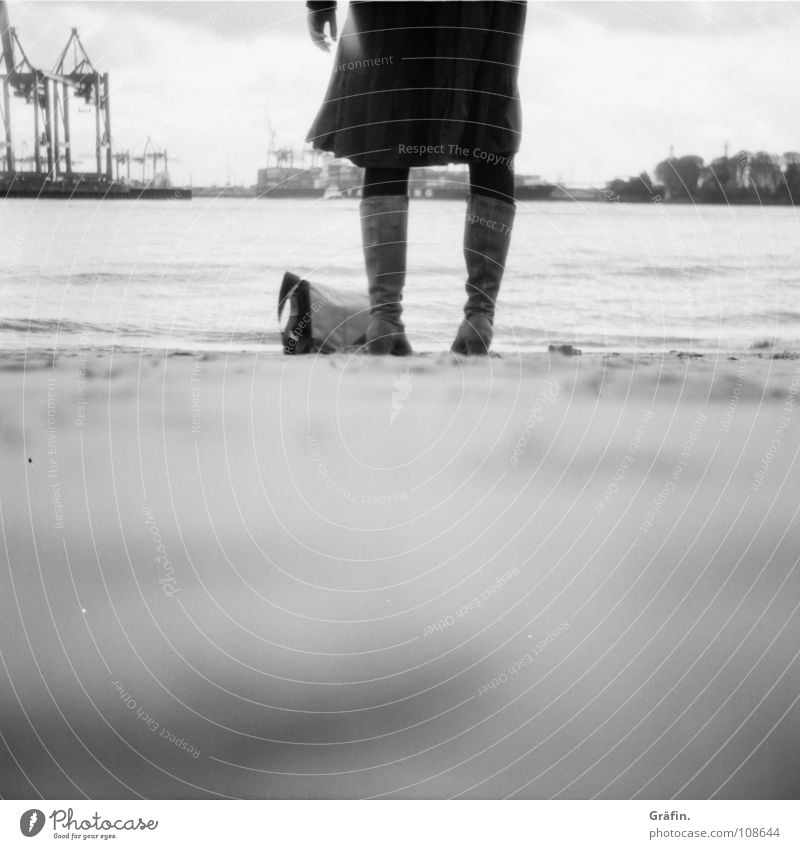 waiting Release Beach Medium format Boots Woman Bag Crane Waves Tide Low tide Surf Expulsion Longing Hand Blur Black & white photo Water River Brook Elbe lucky