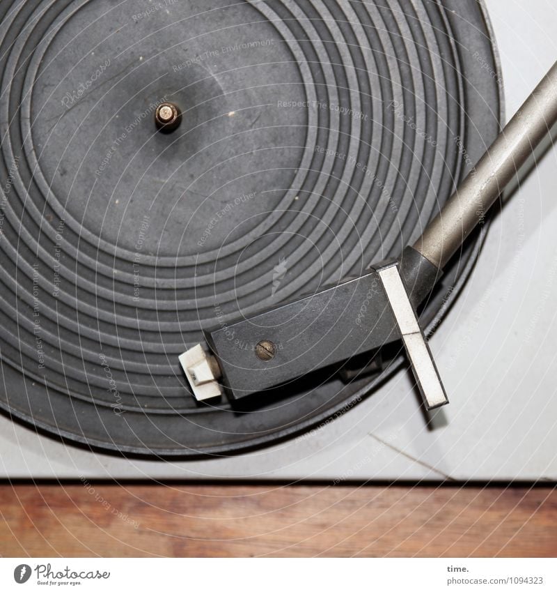 HMV | Gummitwistandshout Music Listen to music Record player Media Wood Metal Plastic Line Furrow Circular Circle Listening Lie Old Success Historic Passion