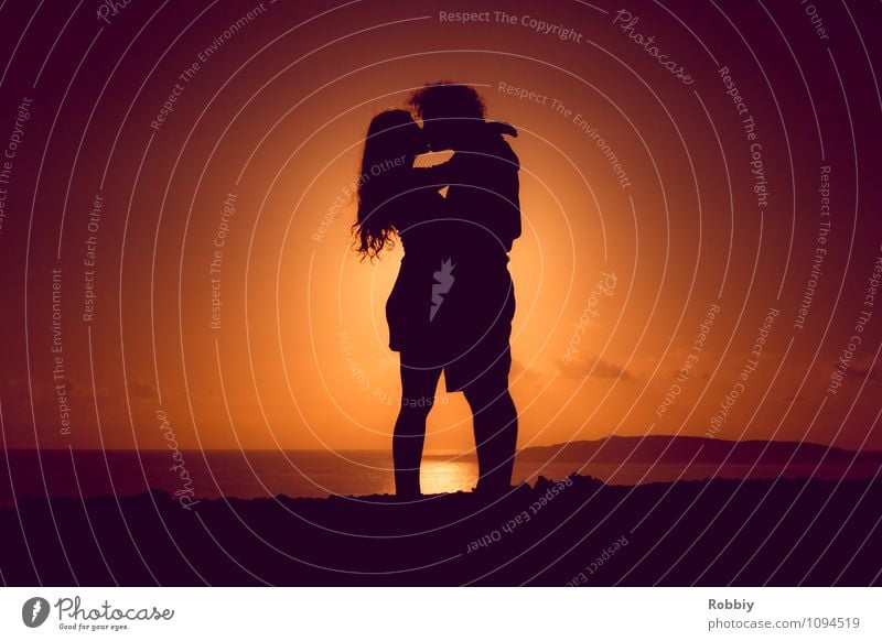 You & I I Woman Adults Man Couple Partner 2 Human being Sun Sunrise Sunset Sunlight Coast Beach Ocean Australia + Oceania To hold on Kissing Love Embrace Orange