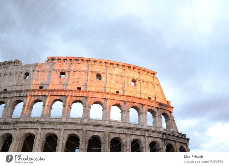 Colosseum Vacation & Travel Tourism Trip Sightseeing City trip Architecture Rome Italy Town Old town Manmade structures Tourist Attraction Observe Discover