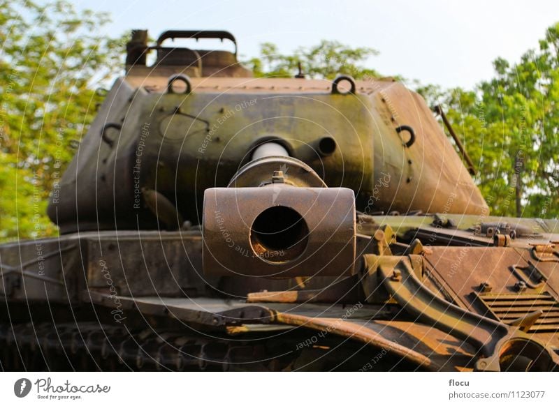 US Army Tank used during the Vietnam War Clouds Transport Vehicle Aggression Green Protection Vacation & Travel tank military conflict army danger desert 3d gun