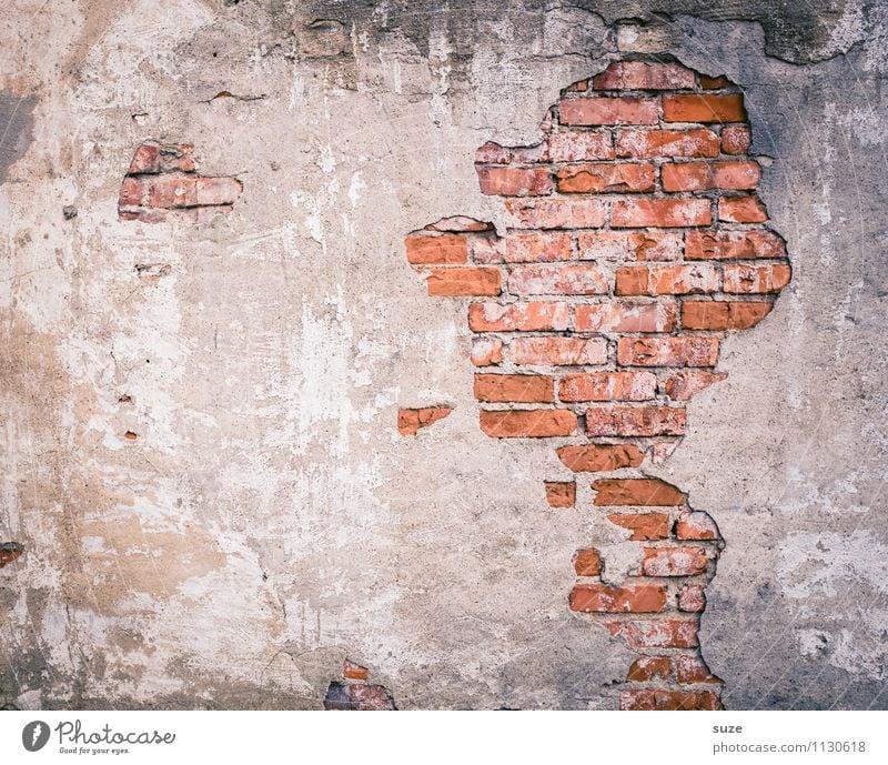 Helmut Schmidt Smoking Masculine Man Adults Head Art Wall (barrier) Wall (building) Concrete Brick Old Exceptional Broken Gloomy Dry Red Puzzle Decline Past