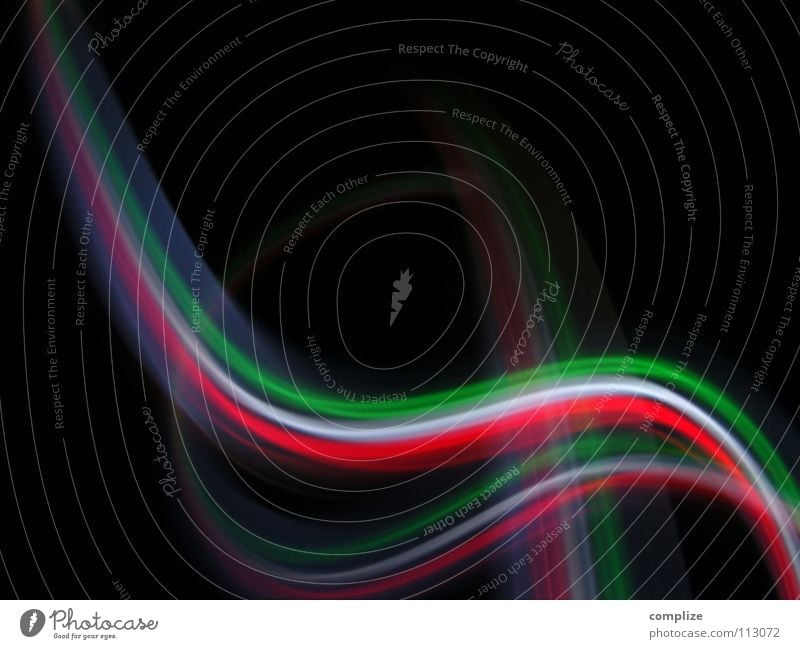 ciao ragazza! Telecommunications Green Red White Visual spectacle Geometry Curve Speed of light Swing Spirited Dark background Bright Colours Strip of light