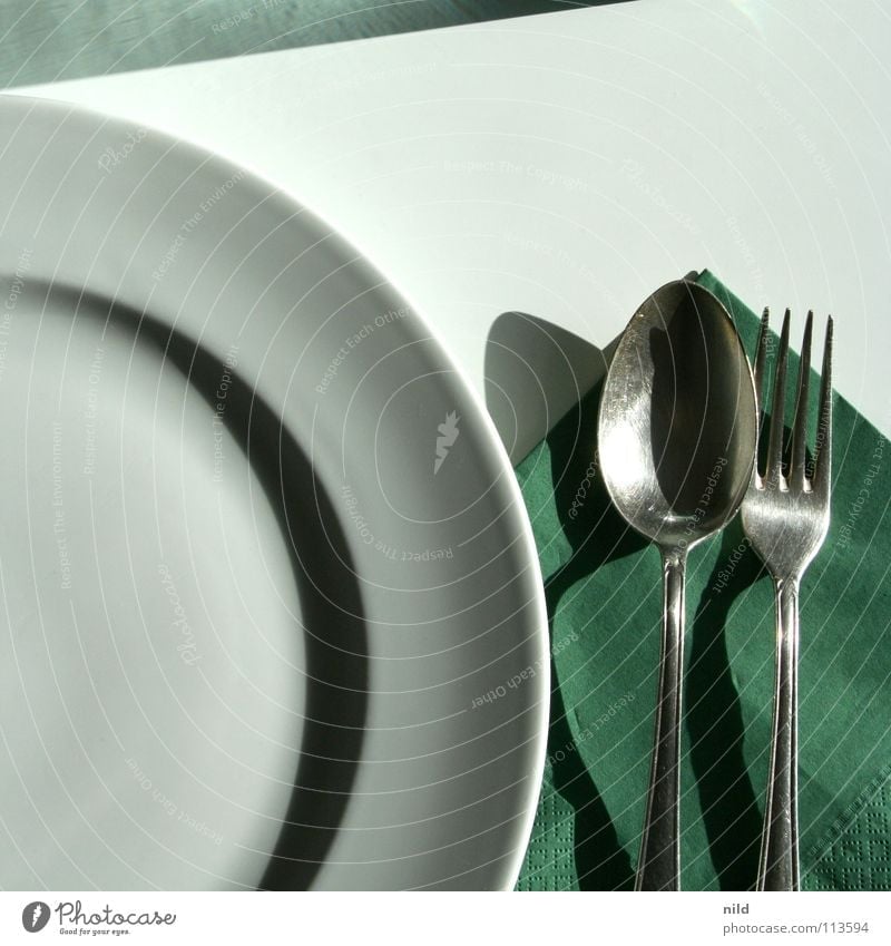 waiting for pasta Appetite Table Cutlery Plate Graphic Tidy up Sunlight Square Round Semicircle Spoon Fork Napkin Green White Nutrition Simple Practical Kitchen