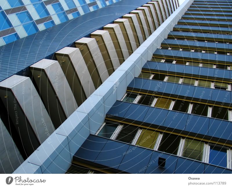 well House (Residential Structure) High-rise Building Office building Balcony Story Grid Window Facade Boredom GSW escape balcony Perspective Tall Architecture