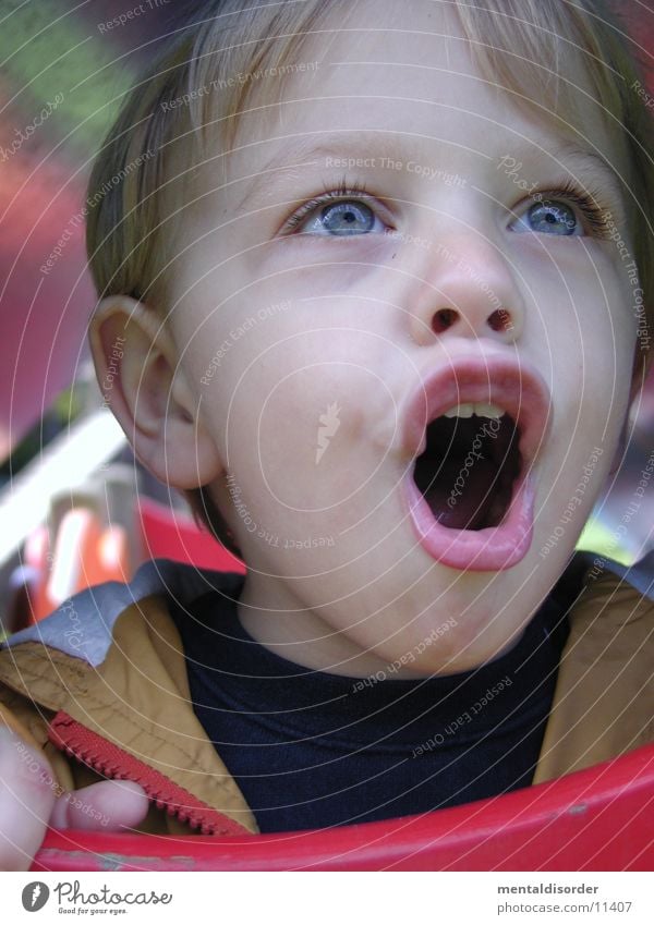 toooooooor Child Scream Lips Emotions Hand Sing Mouth Eyes Nose Joy Hair and hairstyles Ear Enthusiasm suppression Teeth