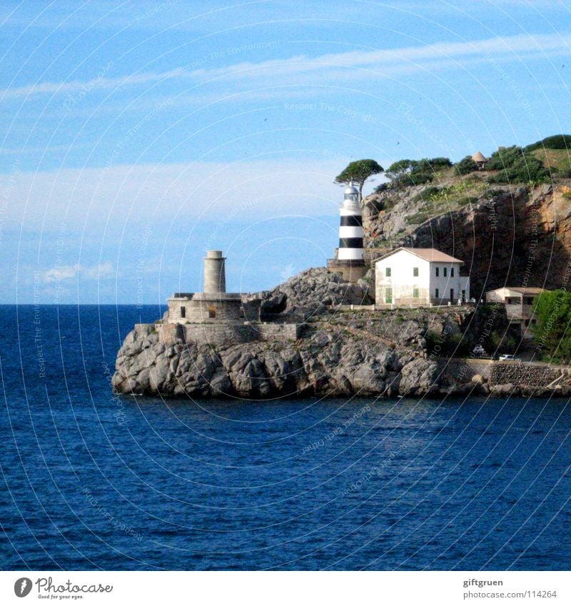 port de sóller Majorca Balearic Islands Spain Lighthouse Ocean House (Residential Structure) Vacation & Travel Summer Beach Derelict Coast Navigation Soller