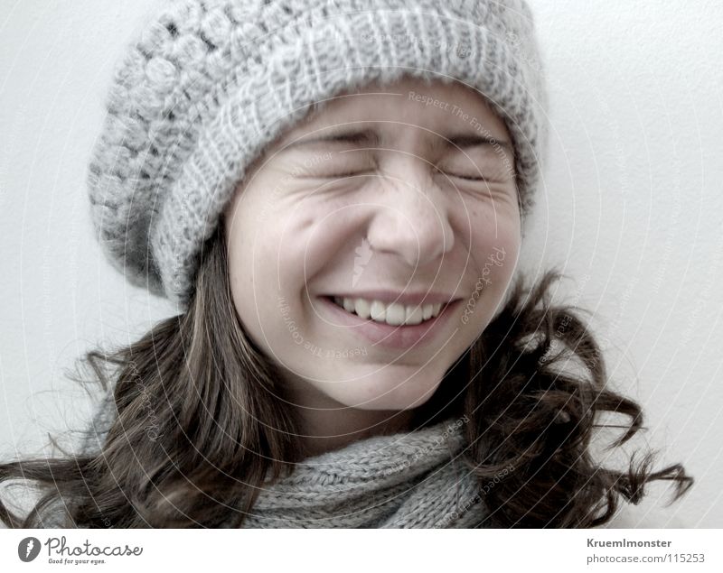 dimple child Cap Grinning Happiness Scarf Joie de vivre (Vitality) Joy balloon cap balloon cap girl Laughter Girl Closed eyes Teeth Face of a child Woolen hat