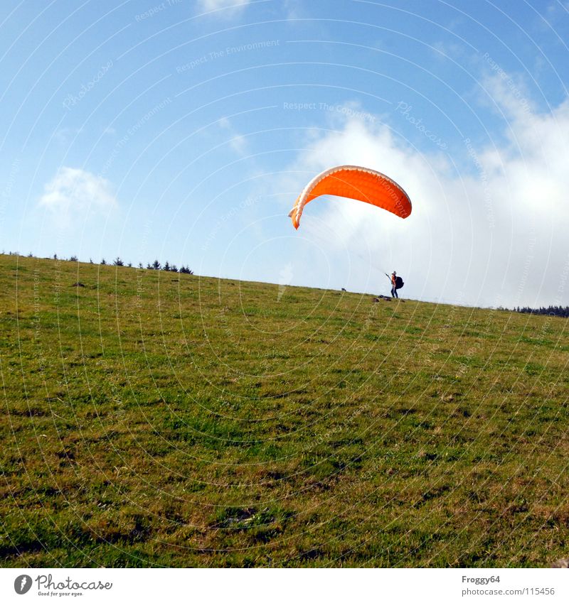 Akai in Action Paragliding Paraglider Play of colours Sky blue Romance Clearance for take-off Contrast Südbaden Green Schauinsland Monitoring Clouds Cumulus