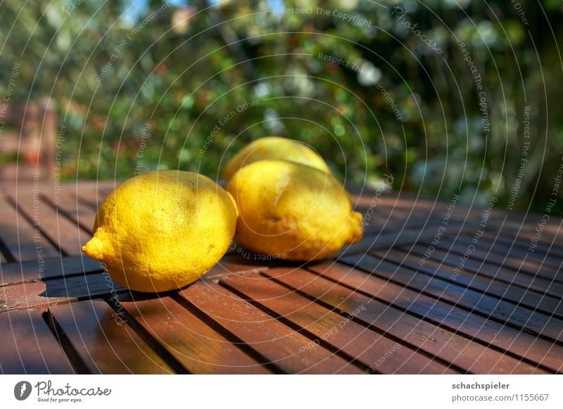 Vitamin C served up I Food Fruit Lemon Tabletop Fresh Healthy Juicy Brown Yellow Green To enjoy Colour photo Exterior shot Deserted Day Shallow depth of field
