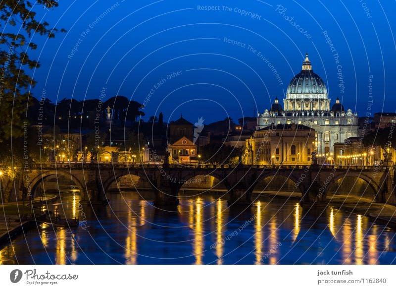 Rome, History of the Tiber River Tourism Trip Sightseeing City trip Architecture St. Peter's Cathedral Italy Capital city Church Dome Tourist Attraction