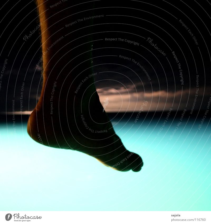 footbarically important Relaxation Ocean Man Adults Feet Water Sky Clouds Weather To enjoy Break Parts of body Turquoise Borneo Dusk Silhouette Colour photo