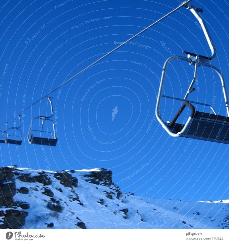 summiteers Chair lift Cable car Ski lift Sky blue Peak Skis Winter Winter sports Austria Federal State of Tyrol Innsbruck Tourism Wire cable Sports Playing