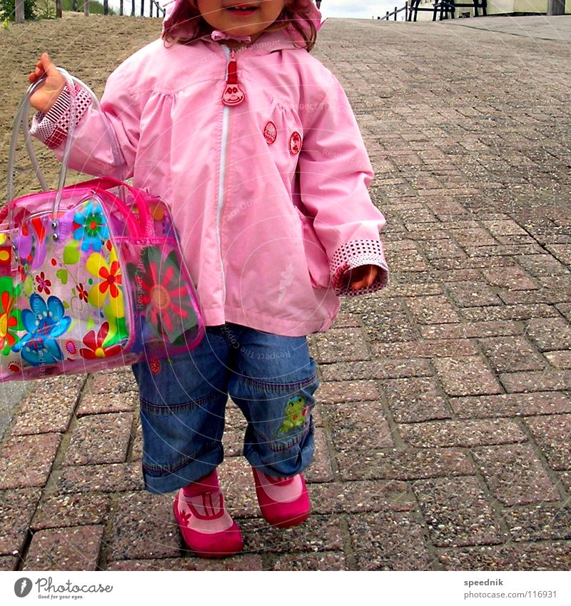 Gender-specific socialisation [sexus femininum] Pink Handbag Bag Child Toddler Kindergarten Christian Democratic Union Christian Social Union Girl Footwear