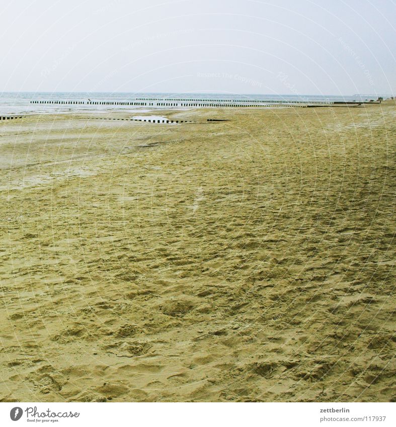 Bansin, low season Beach Sandy beach Empty Deserted Holiday season Off-Season Winter Autumn Horizon Far-off places Wanderlust TV set Long jump Waves Ocean Coast