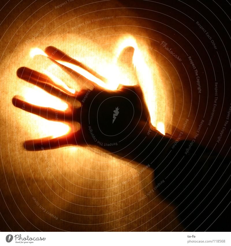 hand Hand Light Back-light Magic Burn Abstract Long exposure Fear Panic Art Culture Movement Ghosts & Spectres  Catch Blaze
