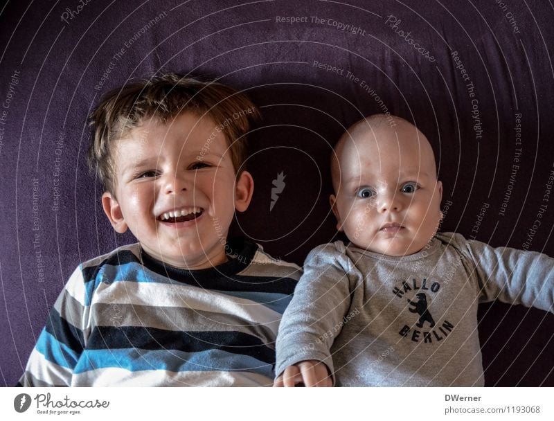 emotional breadth Elegant Style Beautiful Face Child Toddler Brothers and sisters 2 Human being 1 - 3 years Sweater Smiling Lie Illuminate Friendliness