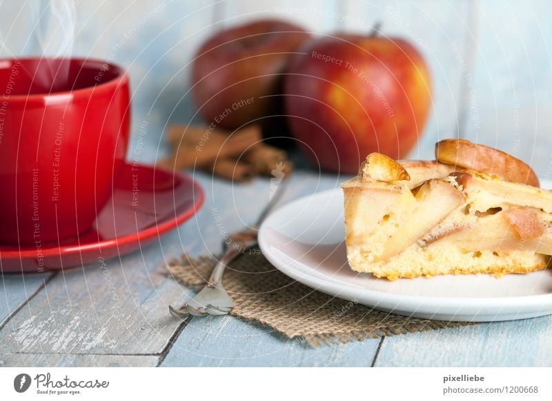 Apple pie with coffee Food Fruit Dough Baked goods Cake Dessert Candy Herbs and spices Nutrition To have a coffee Beverage Hot drink Hot Chocolate Coffee
