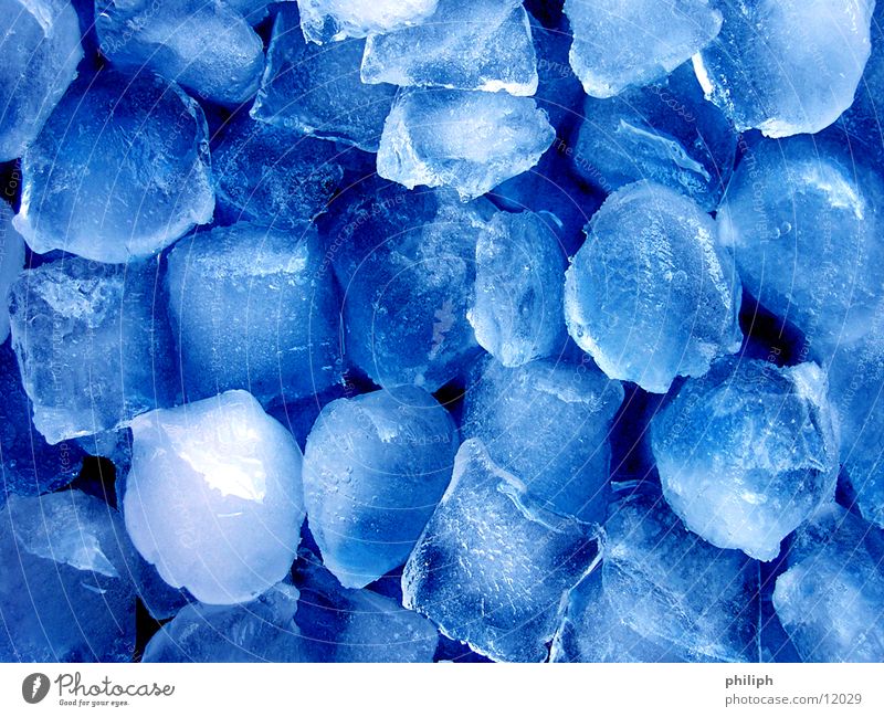 Blue IceCubes Cold Express train Background picture Winter Ice cube Refreshment Freeze Nutrition Water Snow icecube Cool (slang) refresh chill