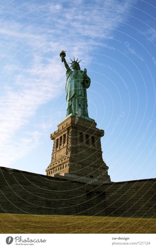BEDLOE'S ISLAND! Statue of Liberty Monument Tourist Attraction Destination Freedom Isolated Image Bright background Central perspective Pedestal