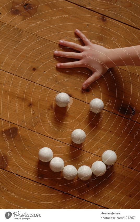 Round 2 Hope Wood Background picture Untidy Hand Playing Fingers Joy Floor covering Laughter Ball Arrangement Coil Sphere Arm
