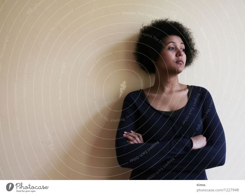 siren Room Feminine Woman Adults 1 Human being T-shirt Black-haired Afro Observe Think Looking Dream Wait Beautiful Acceptance Serene Patient Calm Self Control