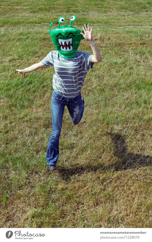 run! Art Work of art Esthetic Monster Extraterrestrial Extraterrestrial being Meadow Running Escape Ogre Monstrous Green Exceptional Youth culture Foreigner
