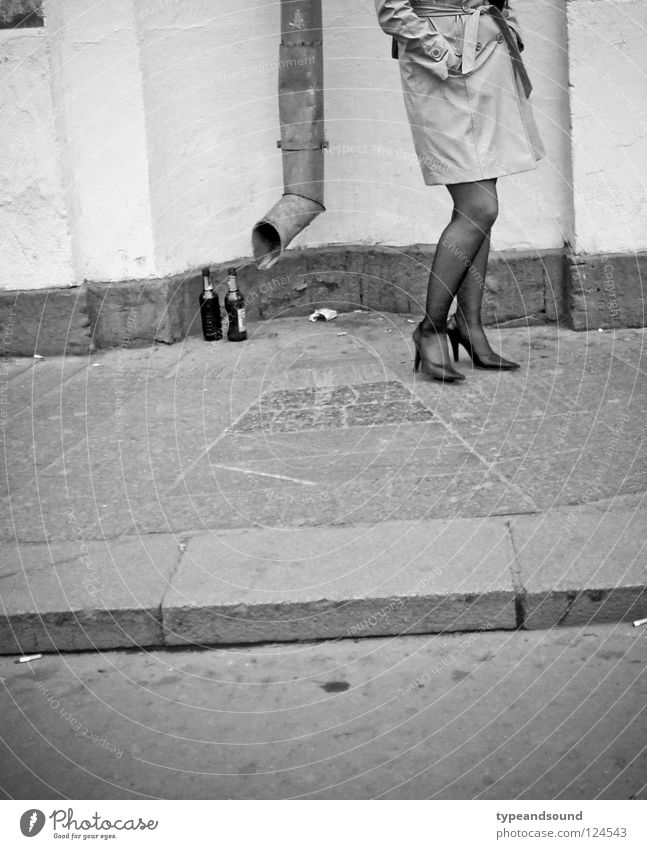 Lady Trottoir Human being Feminine Woman Adults 1 Town Coat Stockings High heels Stand Wait Beautiful Desire Lust Boredom Inhibition Alcoholism Elegant Sidewalk