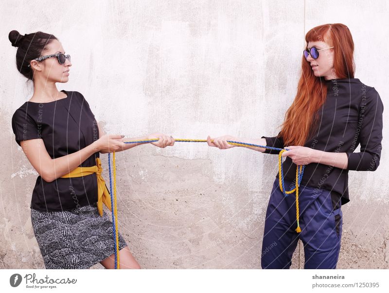 rope II Feminine Young woman Youth (Young adults) 2 Human being Fashion Black-haired Red-haired Argument Esthetic Success Hip & trendy Power Willpower Brave
