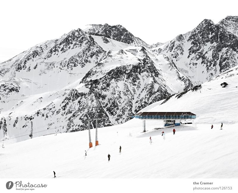 drobn aufm mountain White Sölden Winter sports Vacation & Travel Cable car Sports Mountain Skiing Snow Alps Sky Ski run Chair lift Ski lift Winter vacation