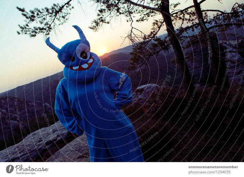 hangout Art Work of art Adventure Esthetic Monster Ogre Monstrous Extraterrestrial being Blue Disguised Carnival costume Joy Comical Funster