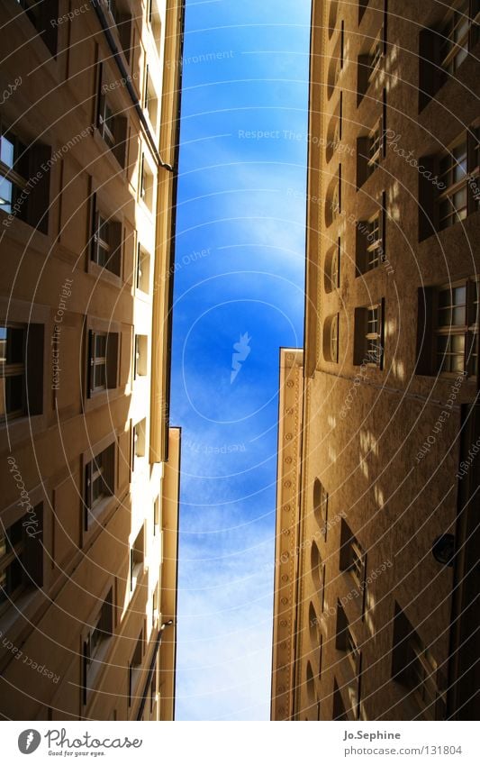 Lane panorama II House (Residential Structure) Sky built Window Claustrophobia Alley Town house (City: Block of flats) Narrow Overpopulated Tall Sunlight Shadow