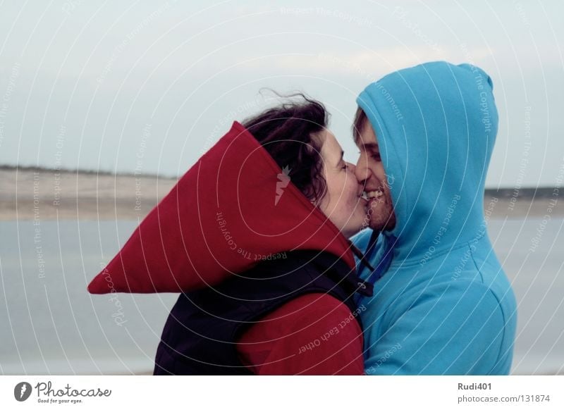 gravitational pull Attraction Kissing Romance Round Cap Sweater Lake Red Portrait photograph Perfect Affection Love Contentment Contrast Point Hooded (clothing)