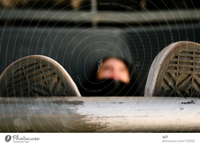 metal chill ground Hard Cold Siesta Sleep Relaxation Pattern Exterior shot Prop Like Affection Preference Foreground Background picture Dark Shoe sole