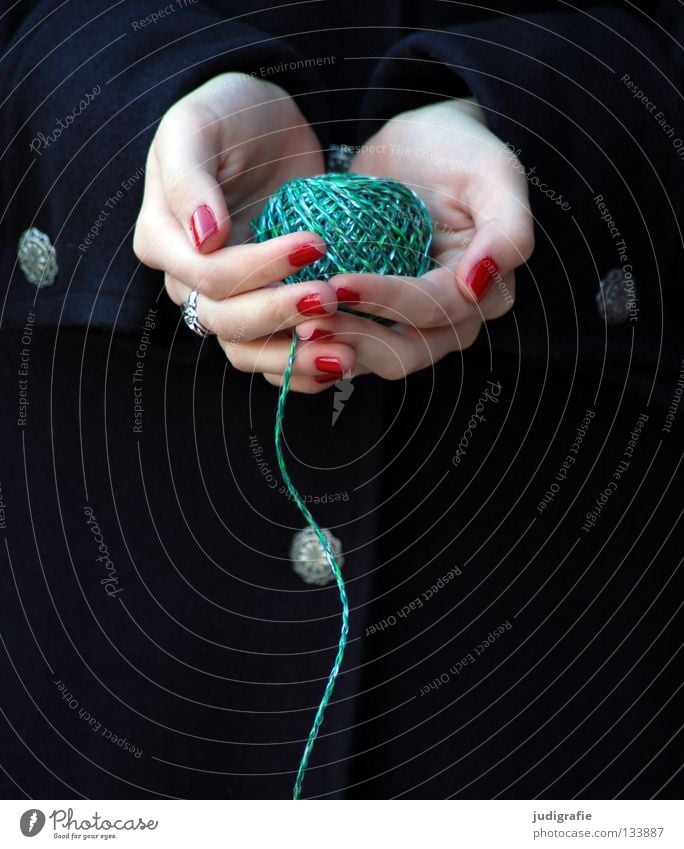 green Hand String Wool Red Green Black Knot Coil Fingers Woman Fingernail Nail polish Craft (trade) Knit Magic Colour Sewing thread Varnish Skin Handcrafts