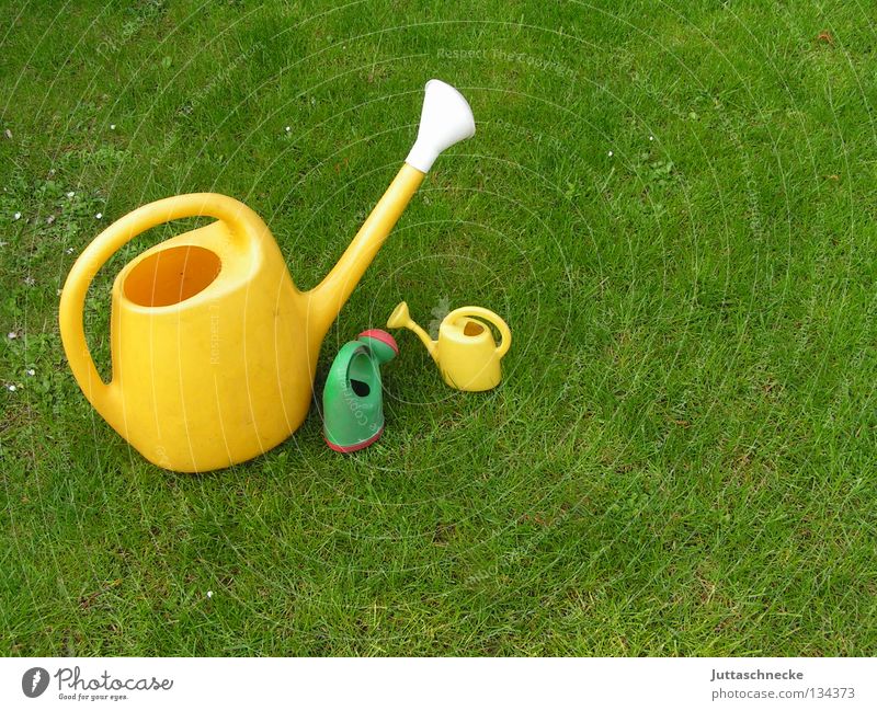 Mother's Day Jug Watering can Green Yellow Meadow Grass Cast Gardener Gardening Toys Growth Wet Small Large Cuddling Summer Safety Craft (trade) Lawn Love